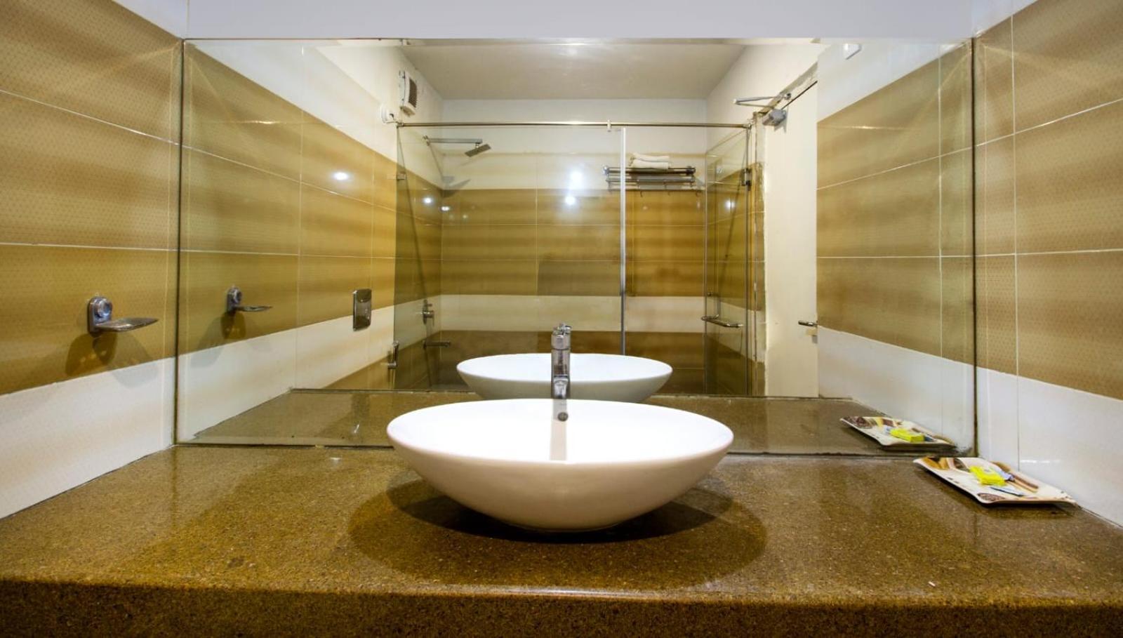 Hotel Rainbow International Shamshabad Haïdarabad Extérieur photo