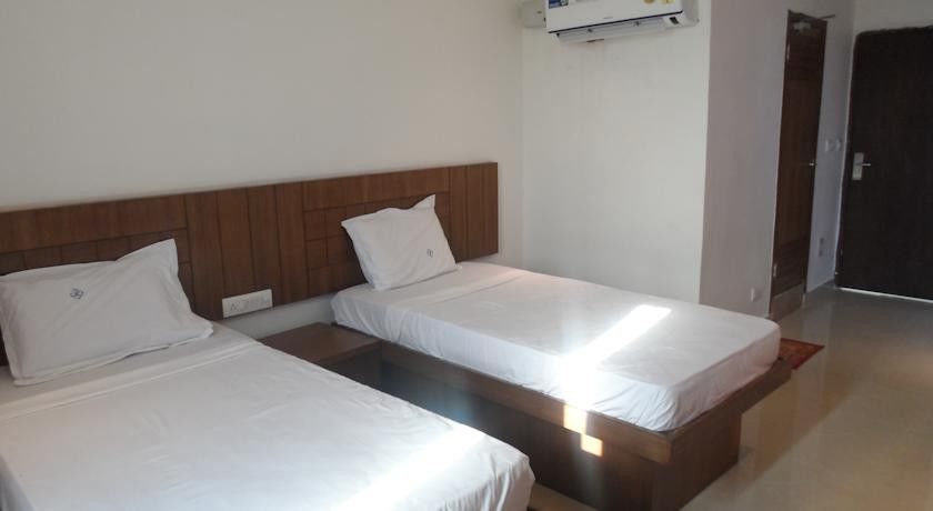 Hotel Rainbow International Shamshabad Haïdarabad Extérieur photo