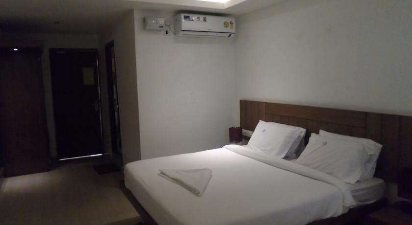 Hotel Rainbow International Shamshabad Haïdarabad Extérieur photo