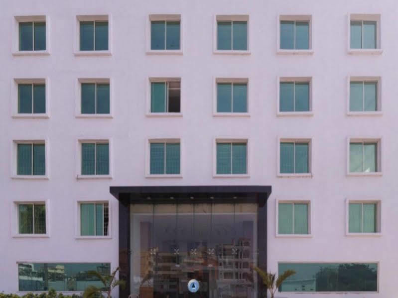 Hotel Rainbow International Shamshabad Haïdarabad Extérieur photo
