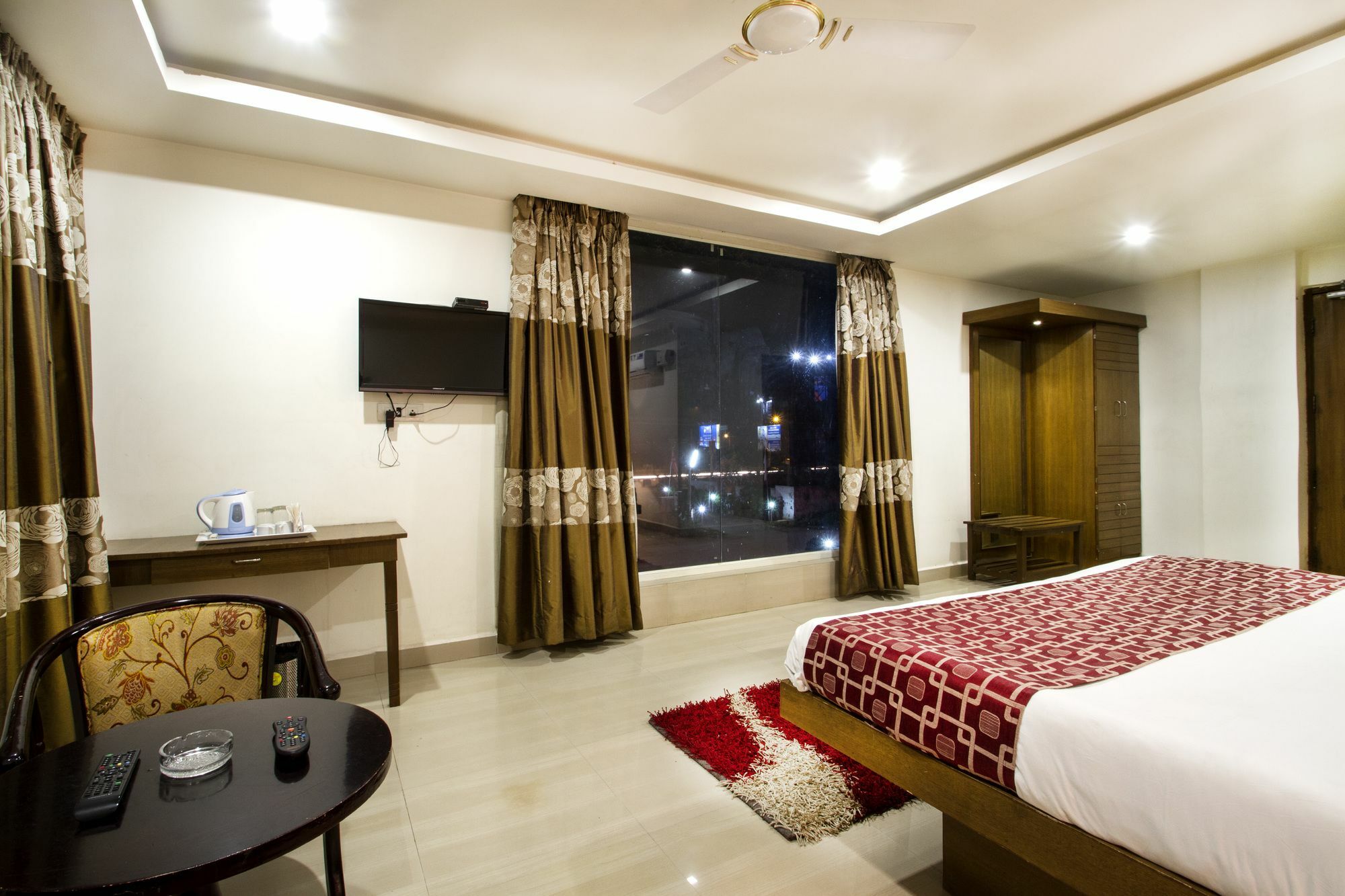 Hotel Rainbow International Shamshabad Haïdarabad Extérieur photo