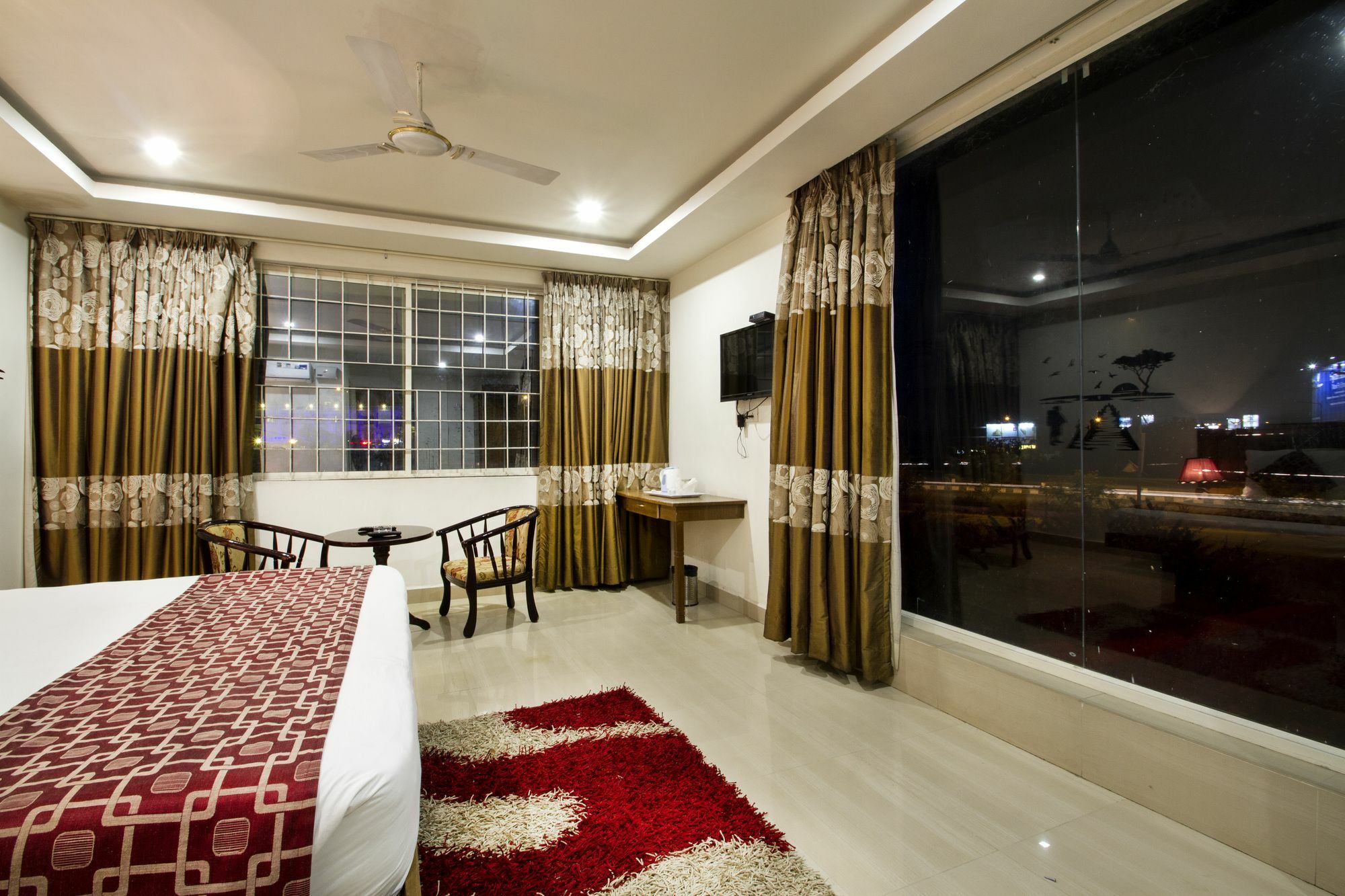 Hotel Rainbow International Shamshabad Haïdarabad Extérieur photo