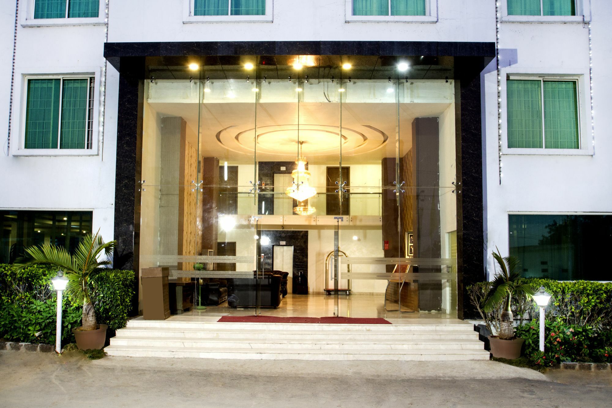 Hotel Rainbow International Shamshabad Haïdarabad Extérieur photo
